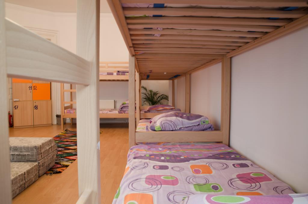 Little Bucharest Old Town Hostel Номер фото