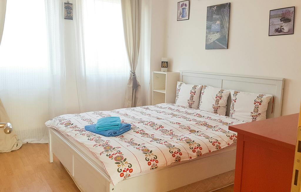 Little Bucharest Old Town Hostel Экстерьер фото