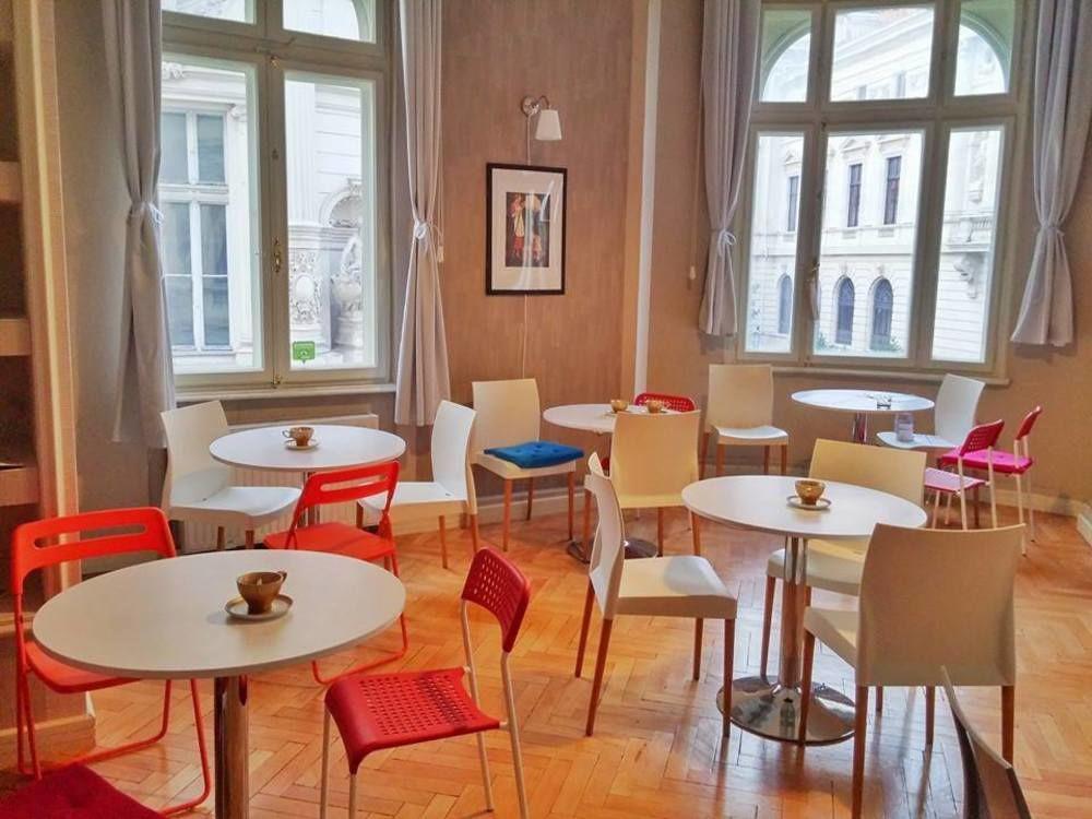 Little Bucharest Old Town Hostel Экстерьер фото